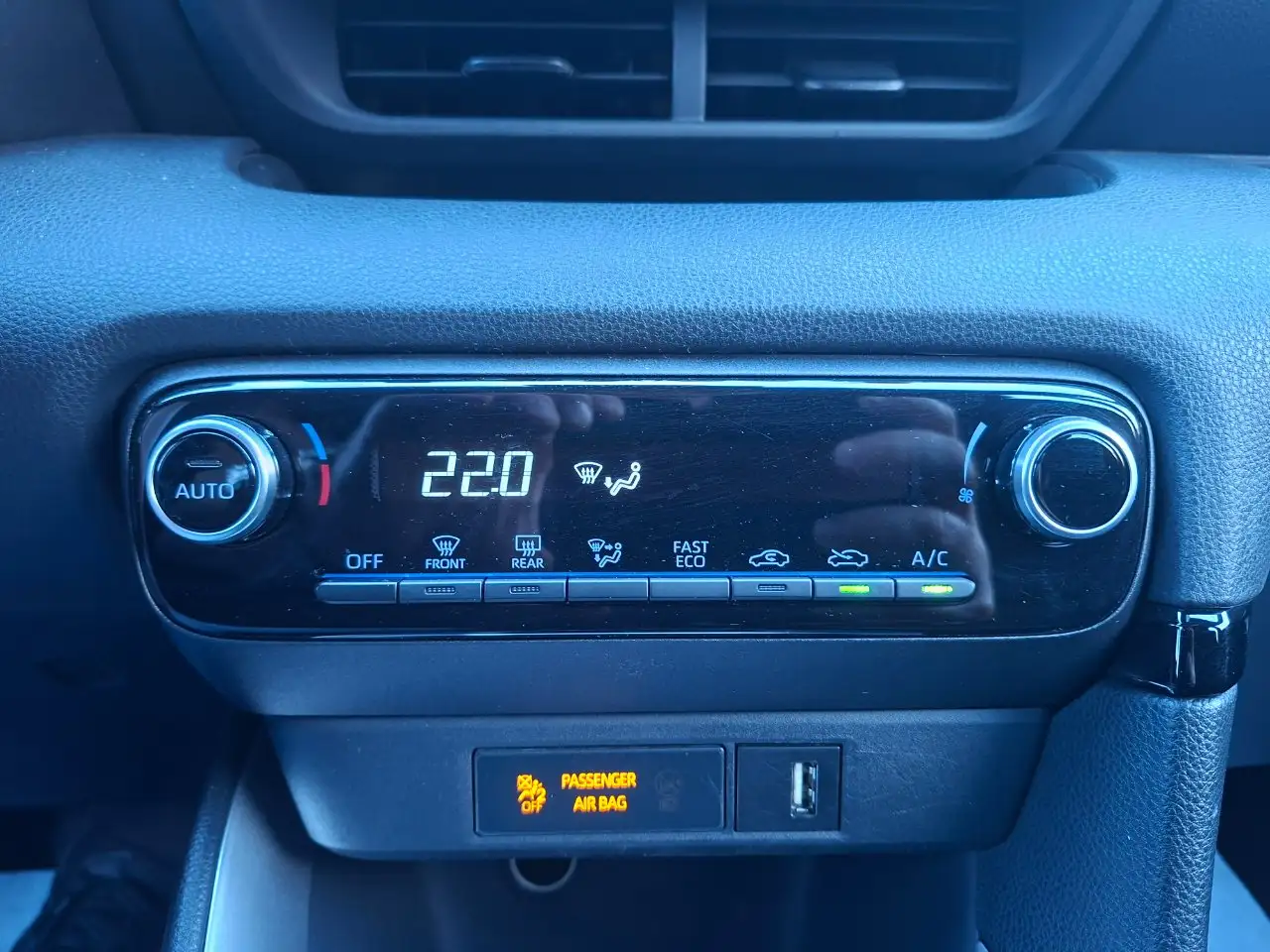 Toyota Yaris 1.5h Business, миниатюра 15