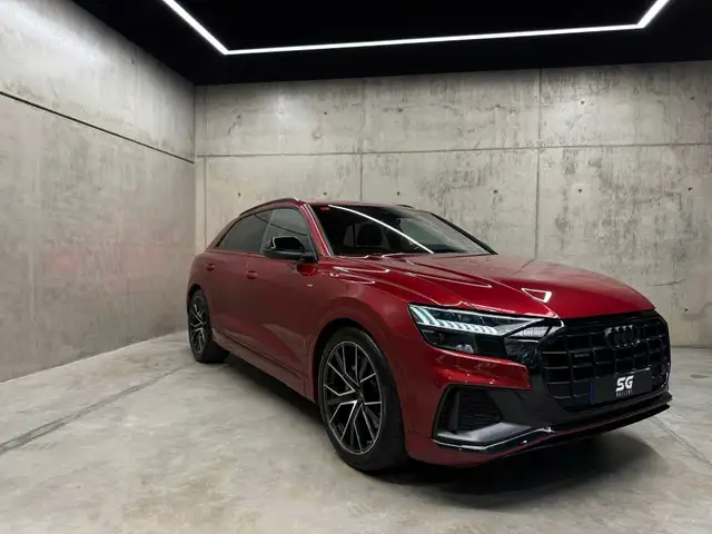 Audi Q8 main image