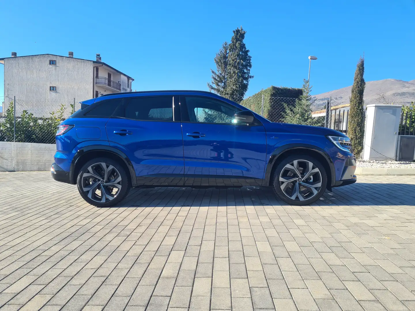 Renault Austral 1.2 E-Tech full hybrid Techno Esprit Alpine 200cv Blu/Azzurro - 1