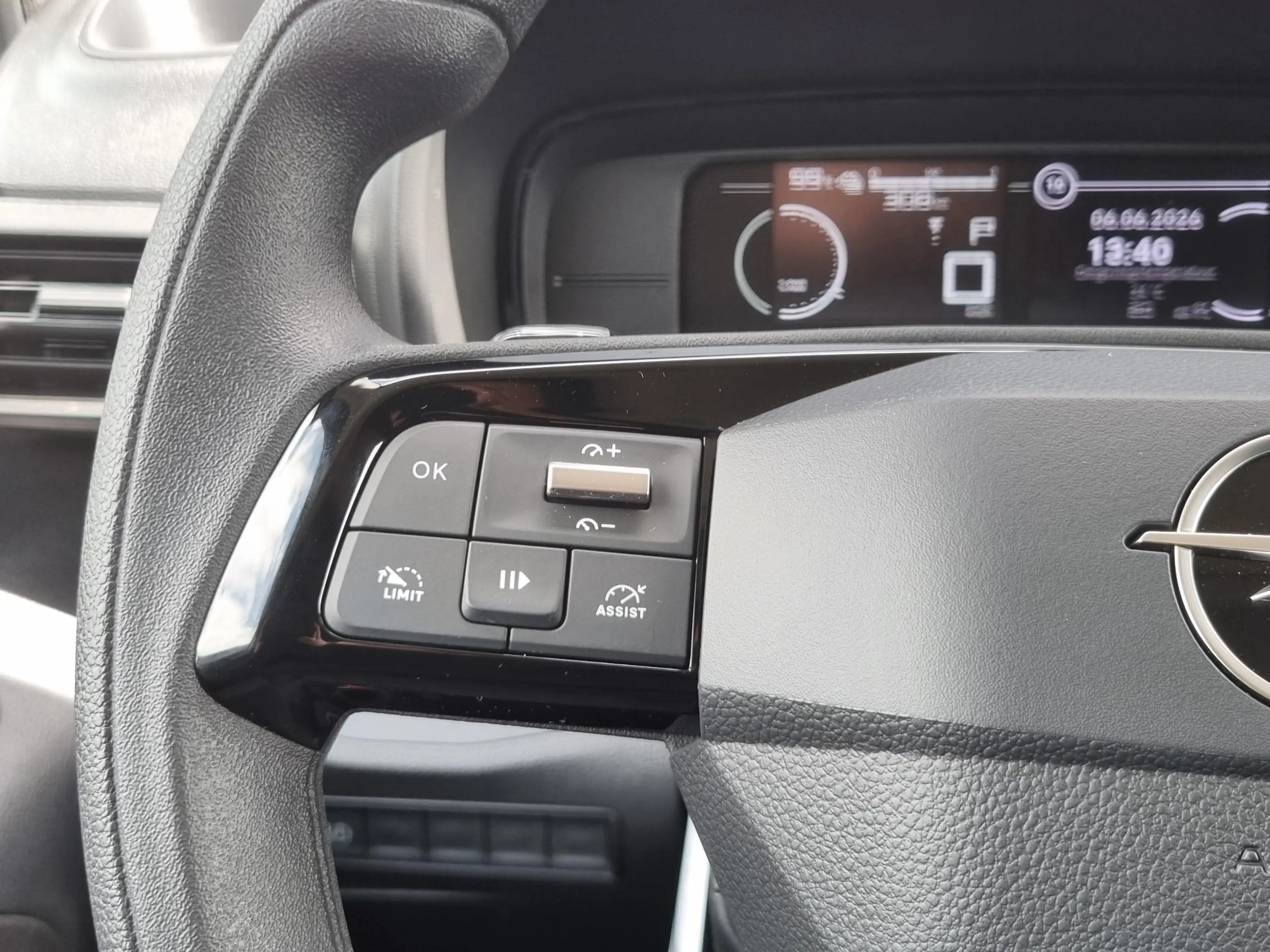 Opel Combo-e Electric 136 L2 50kWh | Parkeersensoren | Airco | — photo 13