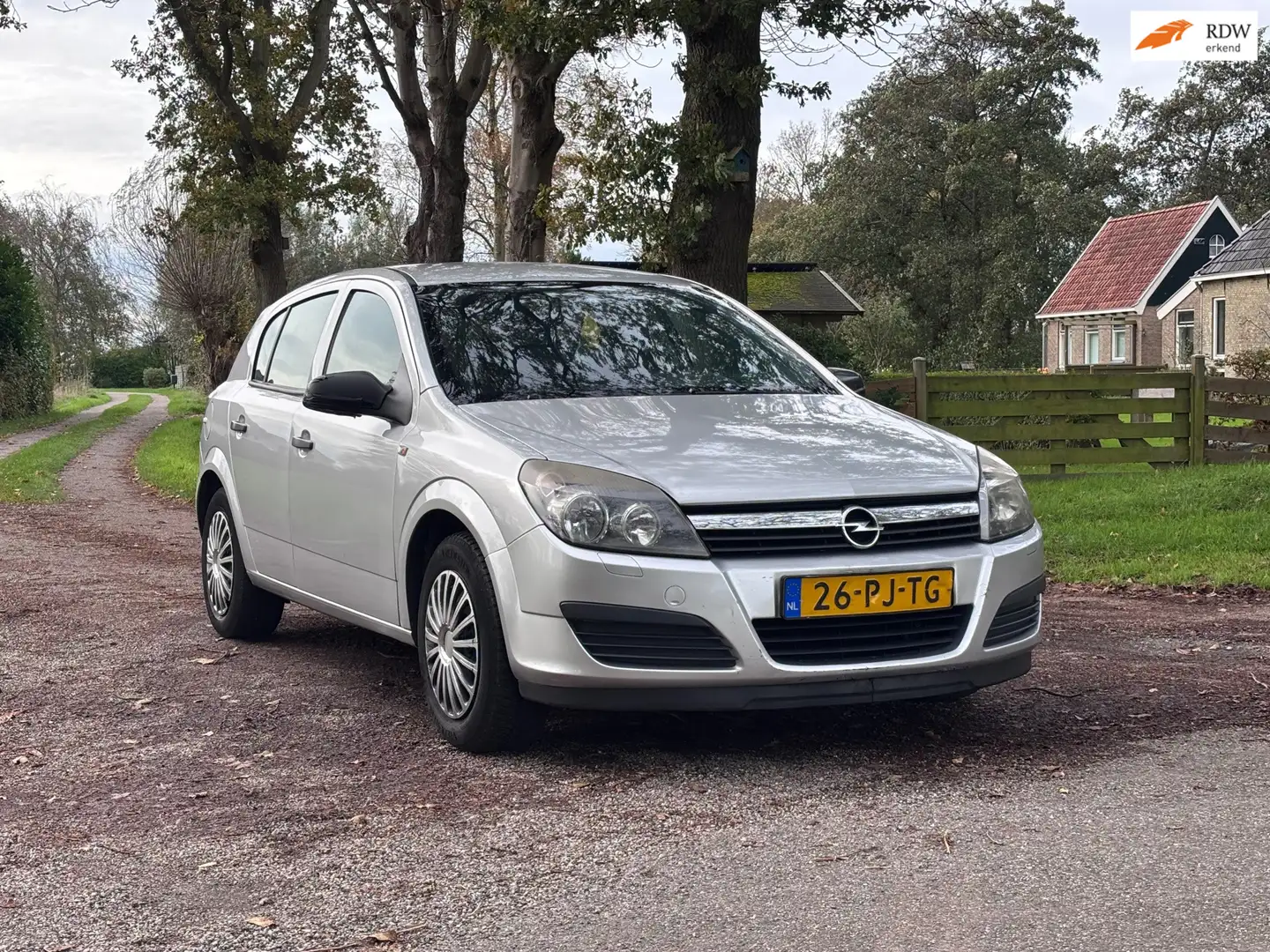 Opel Astra 1.6 Essentia | Airco + Cruise Nu € 999,-!!! Grijs - 1