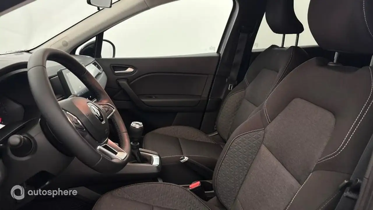 Renault Captur — photo 12