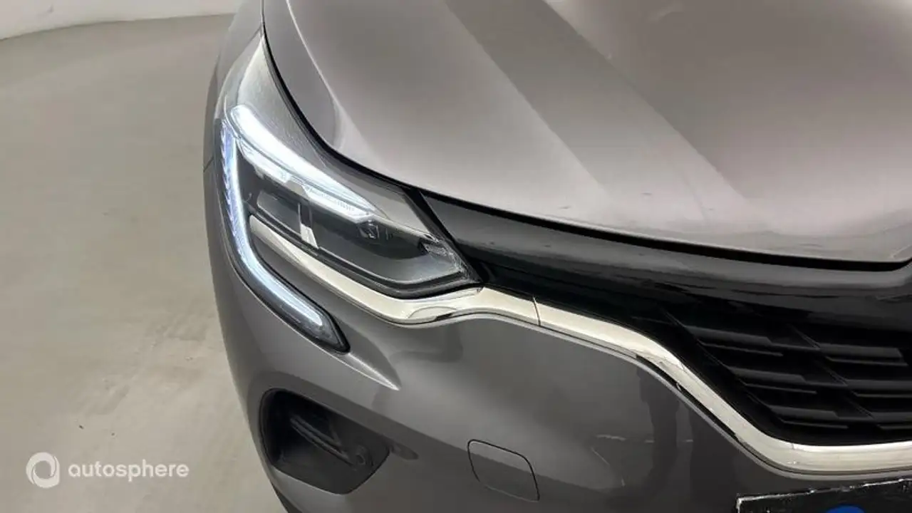 Renault Captur — photo 17