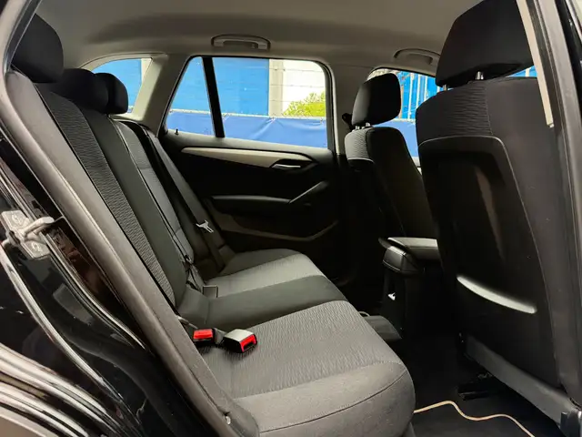 BMW X1 view 12