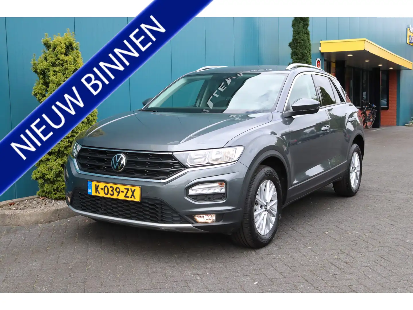 Volkswagen T-Roc 1.0 TSI Style Executive CARPLAY|ADAPT.CRUISE|CAM|C Grijs - 1
