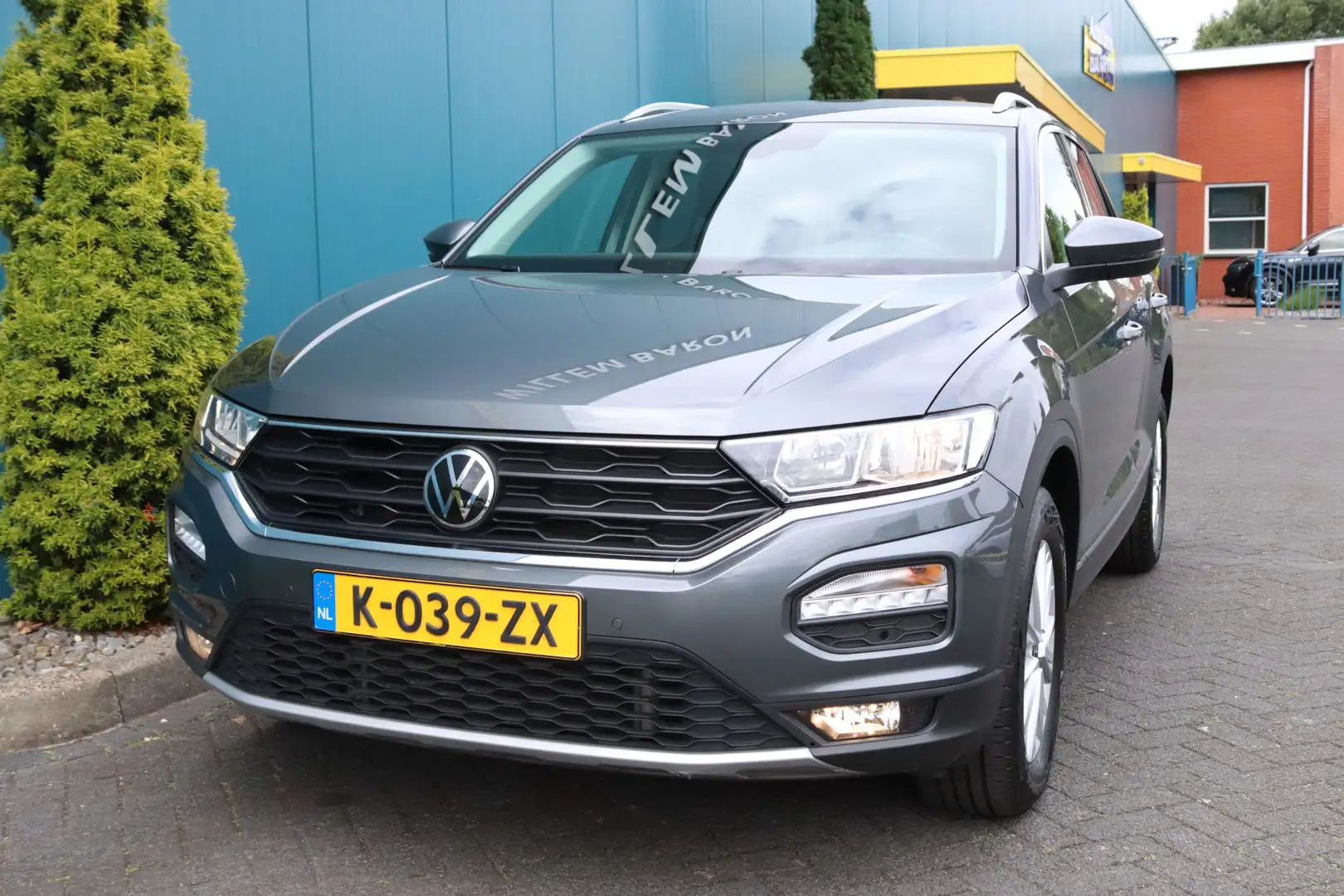 Volkswagen T-Roc 1.0 TSI Style Executive CARPLAY|ADAPT.CRUISE|CAM|C Grijs - 2
