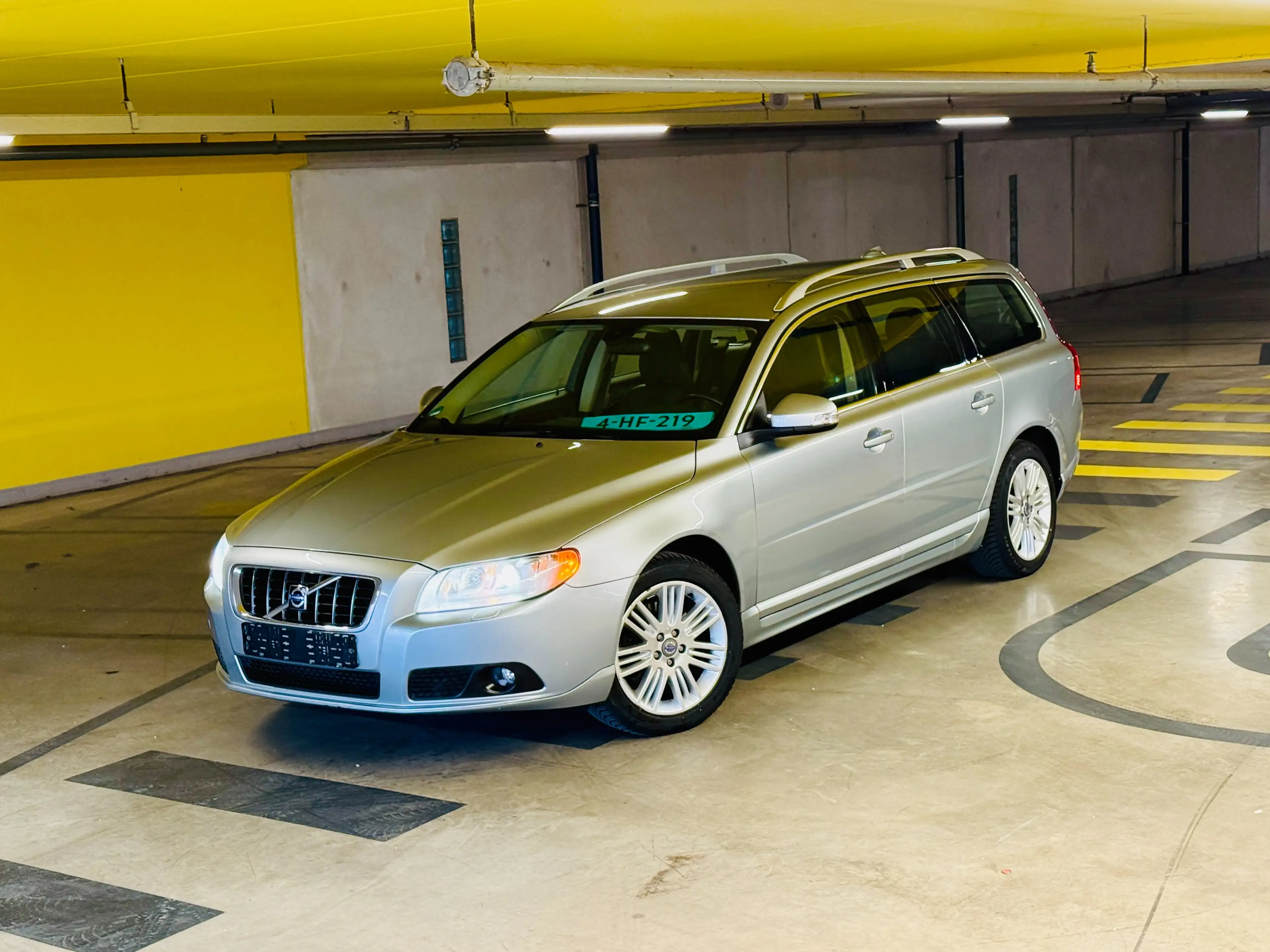 Volvo V70 3.0 T6 AWD Summum | Trekhaak | Airco