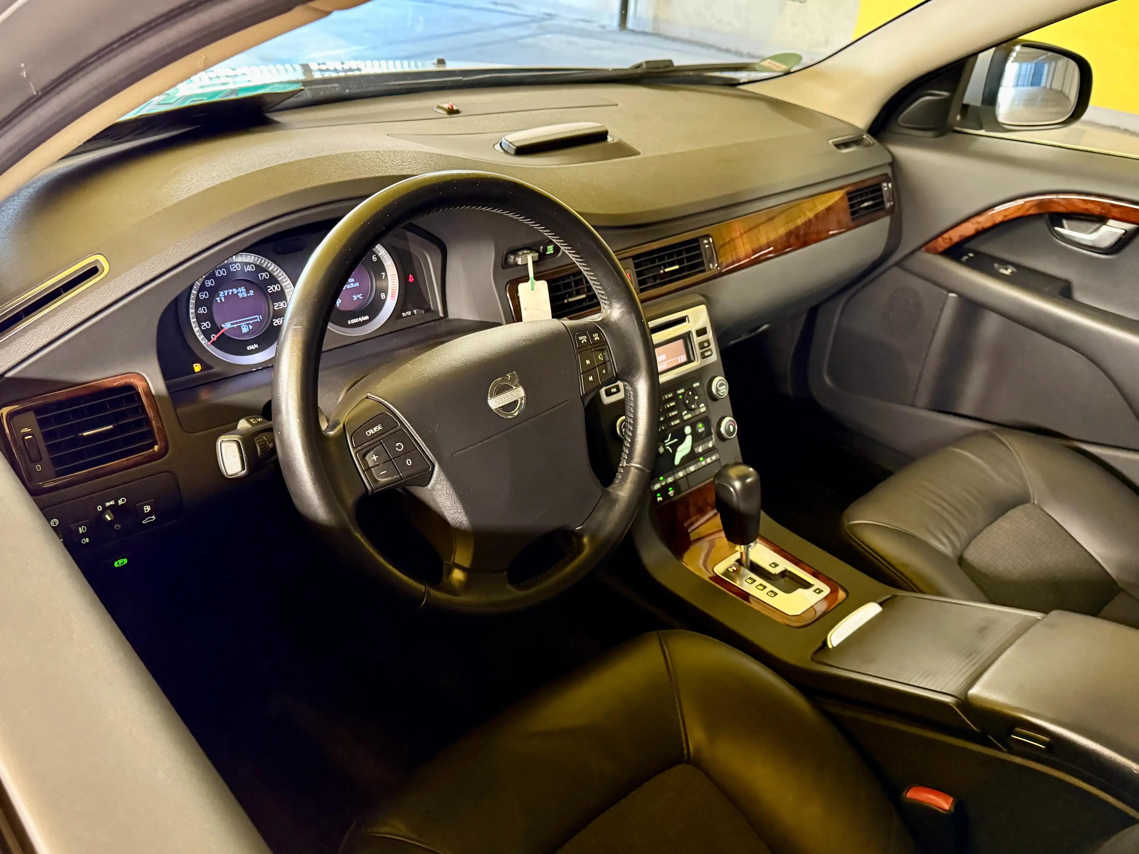 Volvo V70 3.0 T6 AWD Summum | Trekhaak | Airco — photo 2