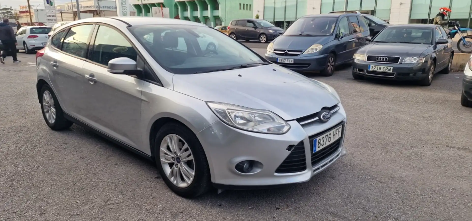 Ford Focus 1.6TDCi Titanium 115 Gris - 2