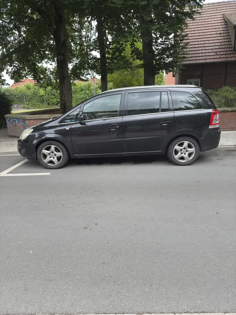 Opel Zafira 2.2 Automatik - 1