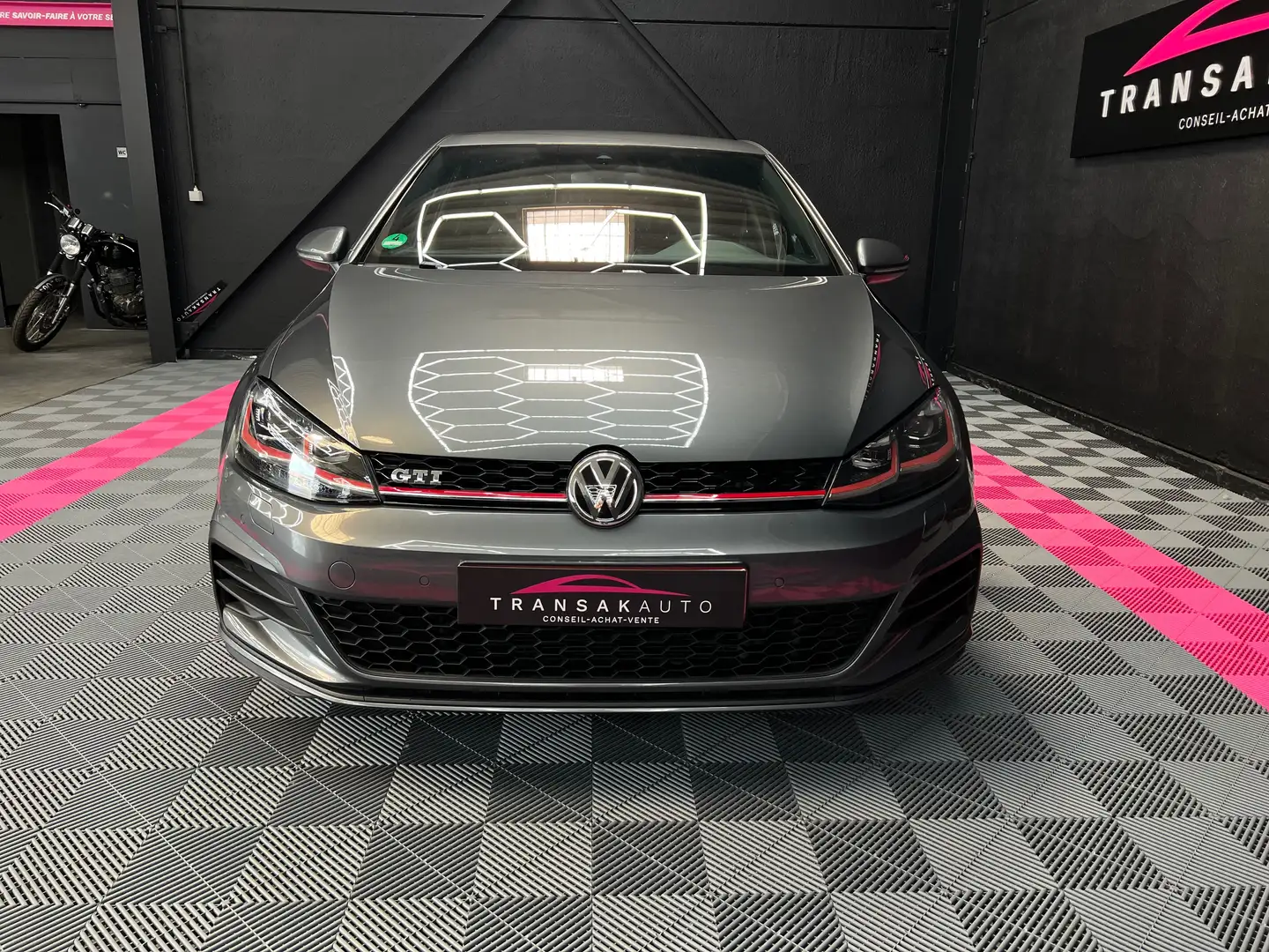 Volkswagen Golf GTI 2.0 TSI Performance DSG Grijs - 2
