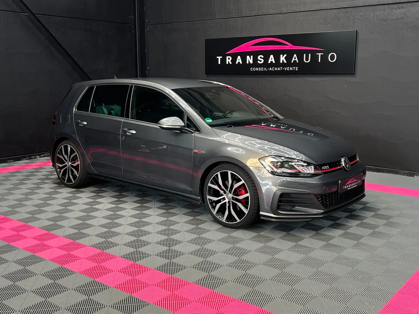 Volkswagen Golf GTI 2.0 TSI Performance DSG Grijs - 1