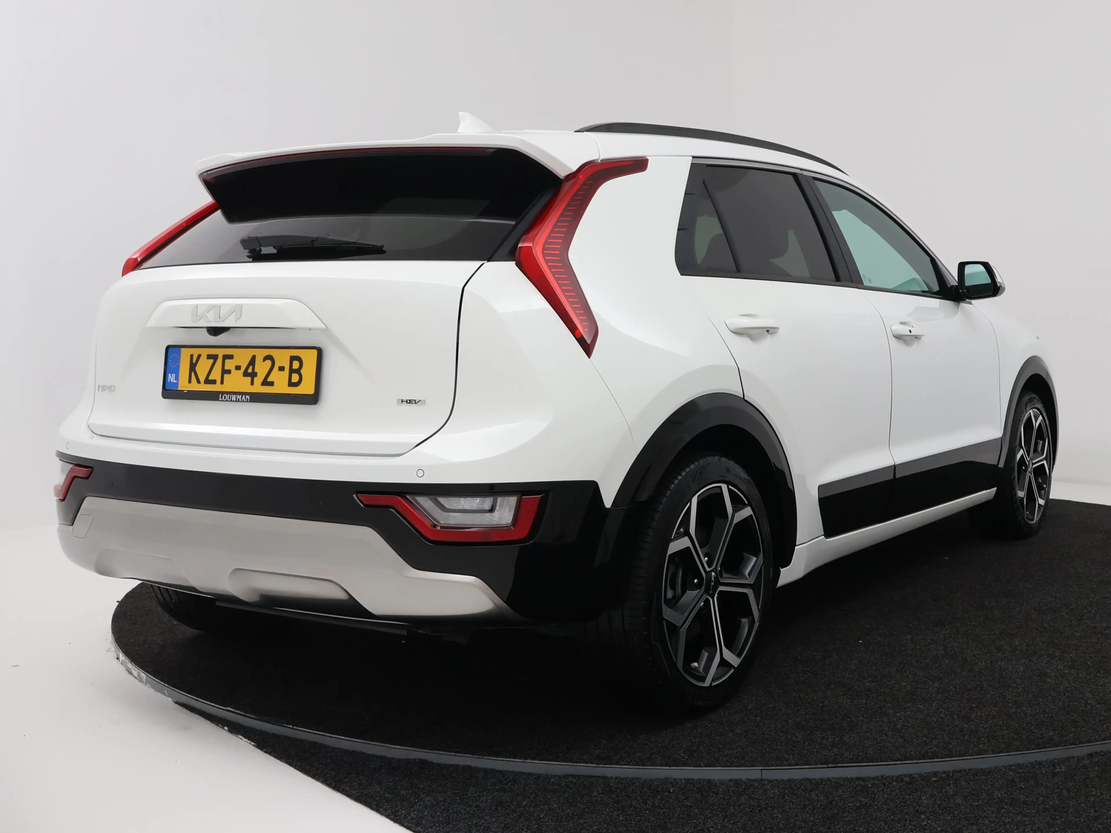 Kia Niro 1.6 GDi Hybrid DynamicPlusLine | 18" incht LM Velg — photo 2