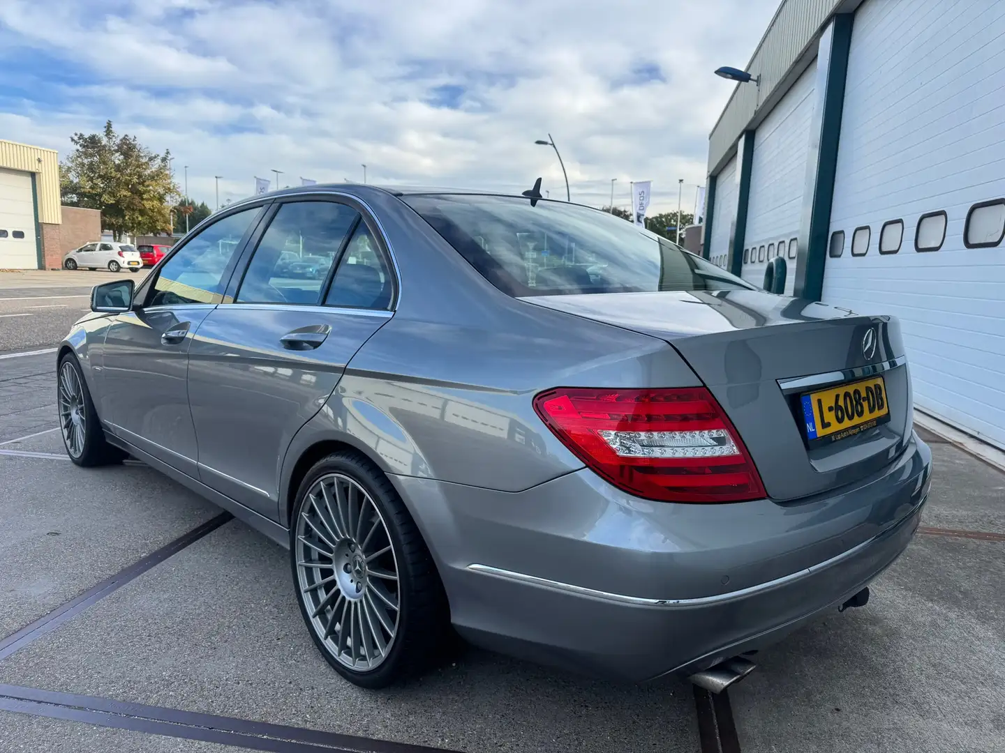 Mercedes-Benz C 180 Avantgarde 152.000Km ! Gris - 2