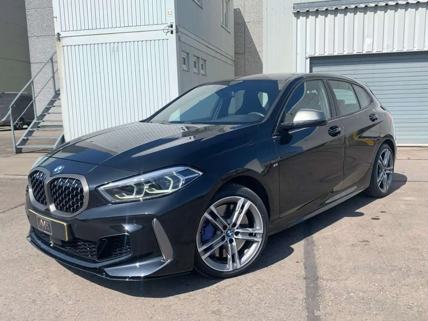 BMW 135 XDrive Noir - 1