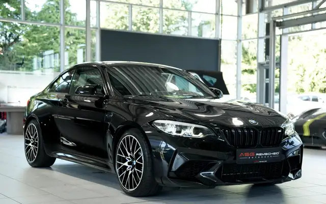 BMW M2 view 5