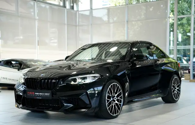 BMW M2 view 4