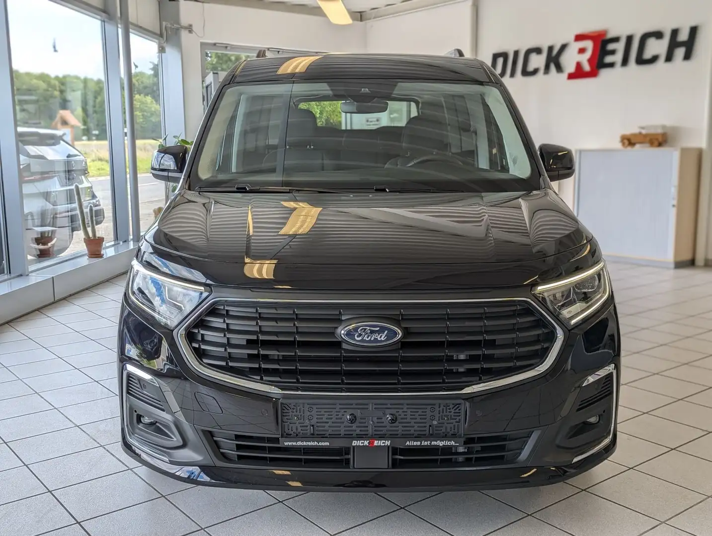 Ford Grand Tourneo L2 Titanium 7-Sitze Bi-LED Cam AHK Schwarz - 2