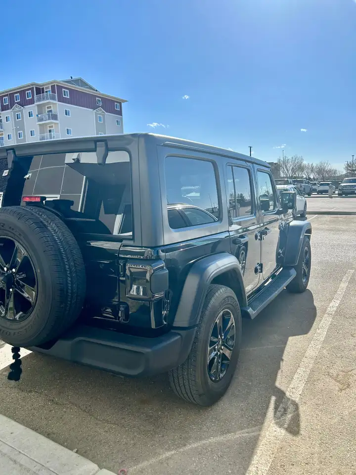 Jeep Wrangler снимка Jeep Wrangler