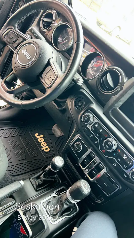 Jeep Wrangler снимка Jeep Wrangler