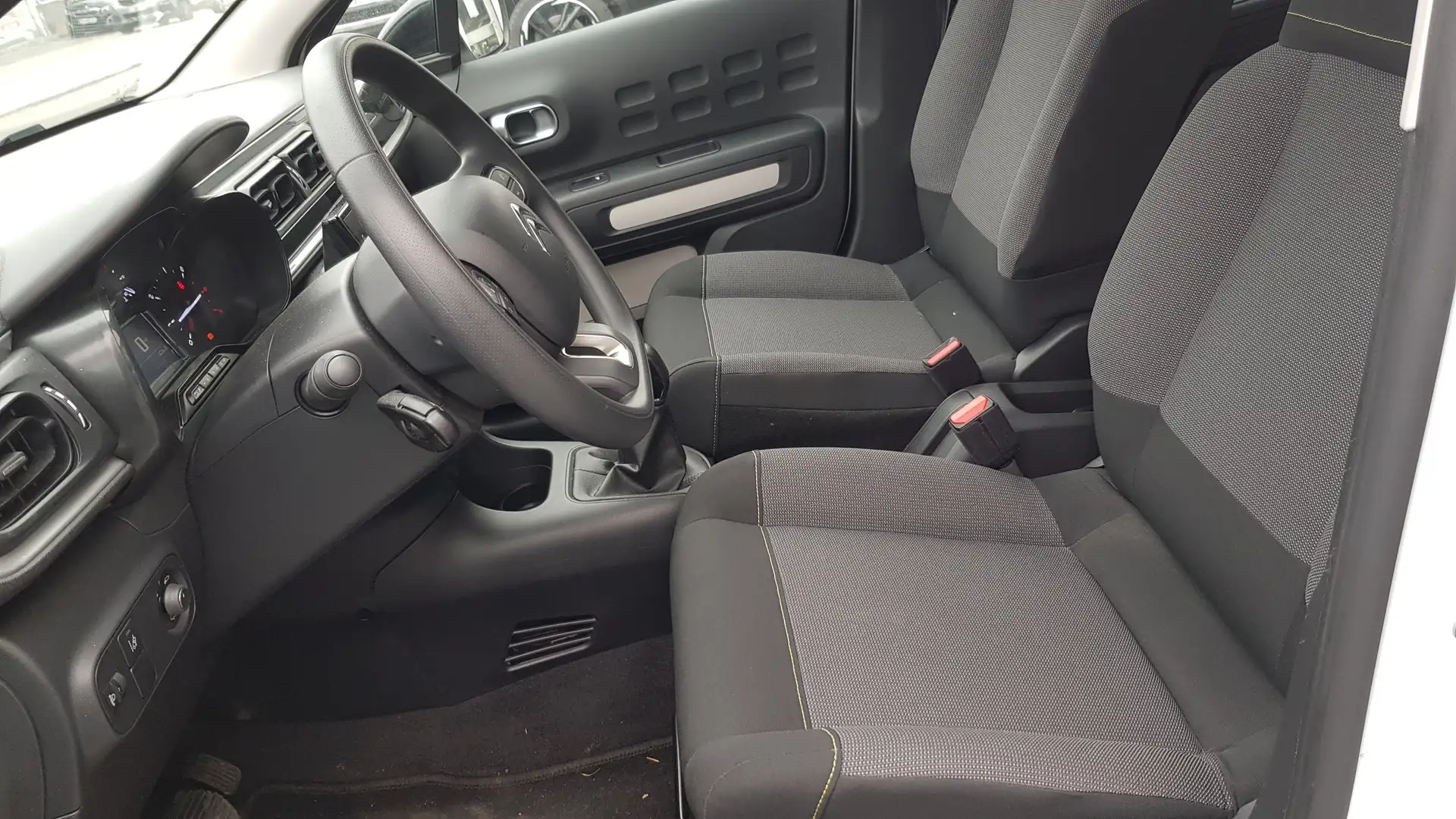 Citroen C3 BlueHDi 100 business GPS Blanc - 1