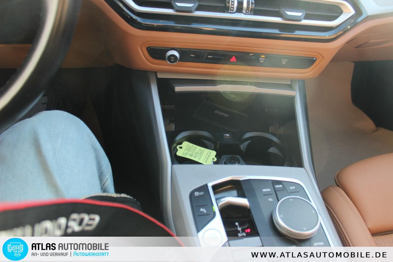 BMW 318 d Aut LEDER=NAVI=LED LEUCHTE=HeadUP=Harman K — photo 9