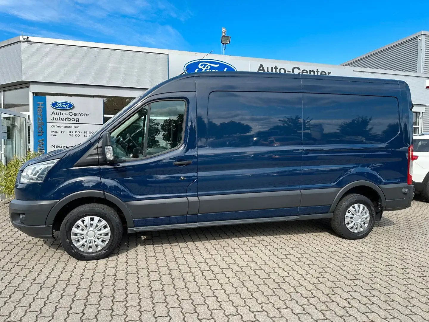Ford Transit *Kasten*350*L3H2* Trend*Standheizung*Kam* Modrá - 2