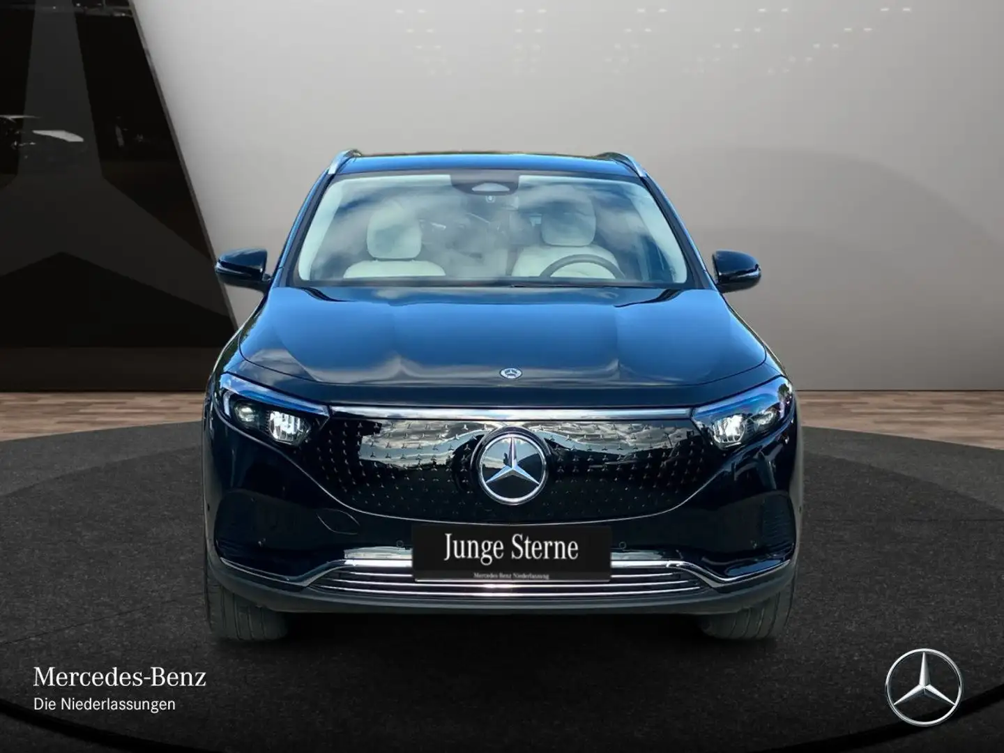 Mercedes-Benz EQA 300 4M PROG+ADVANCED+PANO+KAMERA+SPUR Schwarz - 2