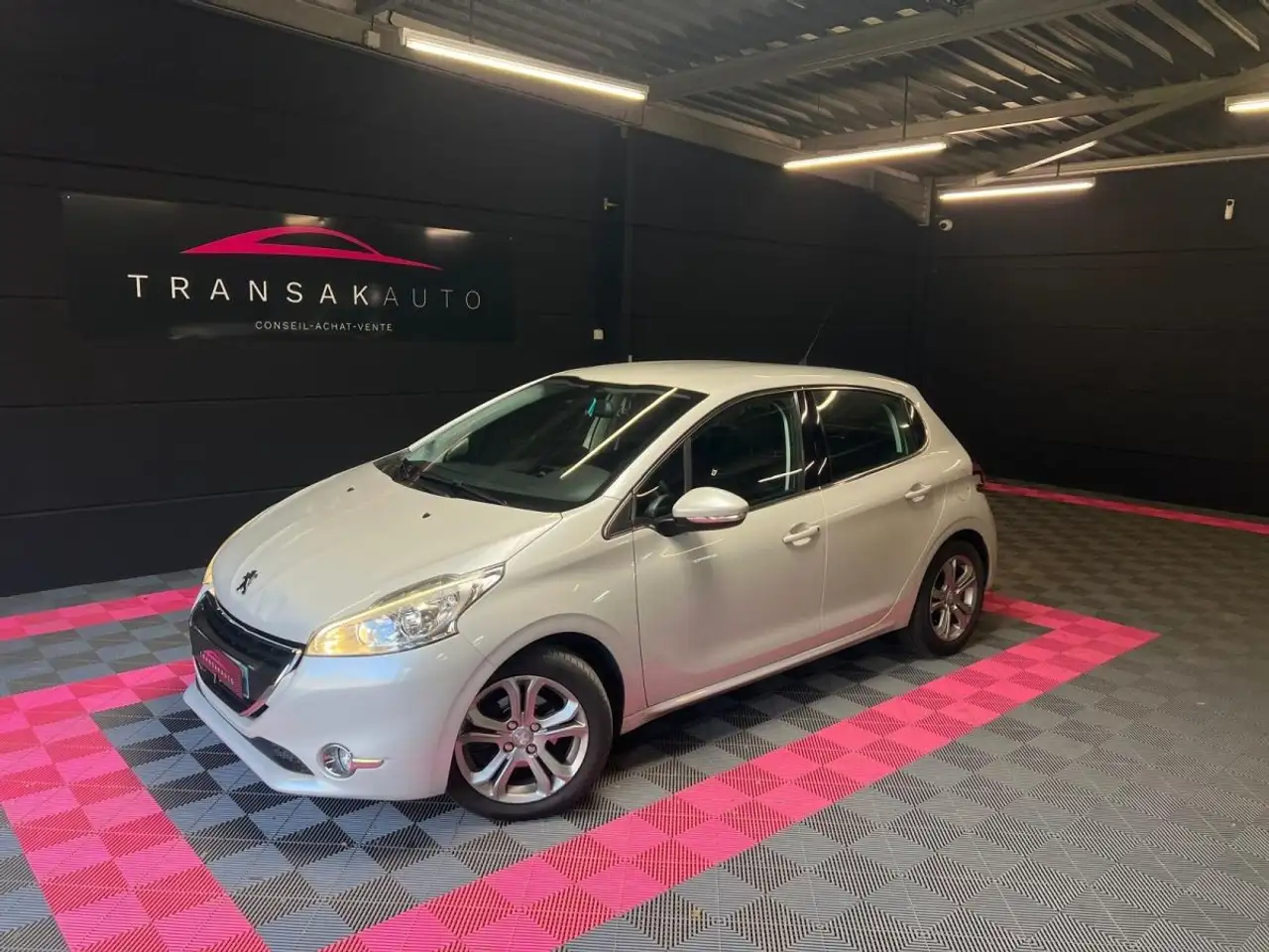 Peugeot 208 1.6 VTi 120ch / Allure / D'origine Franc