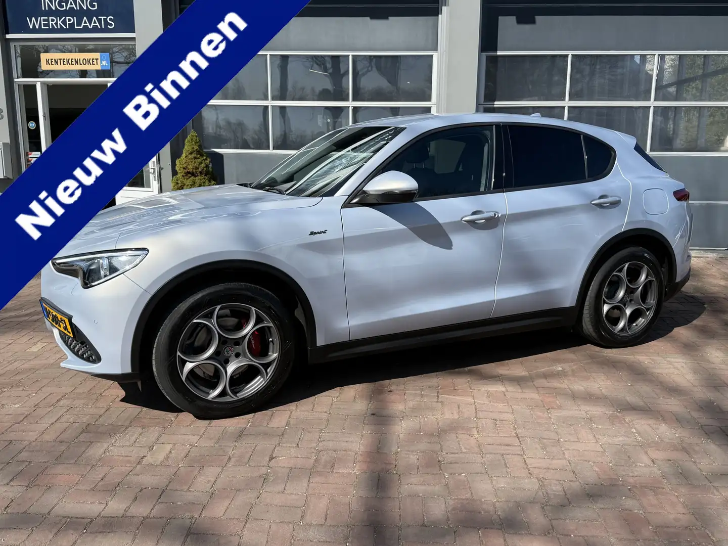 Alfa Romeo Stelvio 2.0 T AWD Q4 280pk Aut. AWD | Leder | Trekhaak  11 Wit - 1