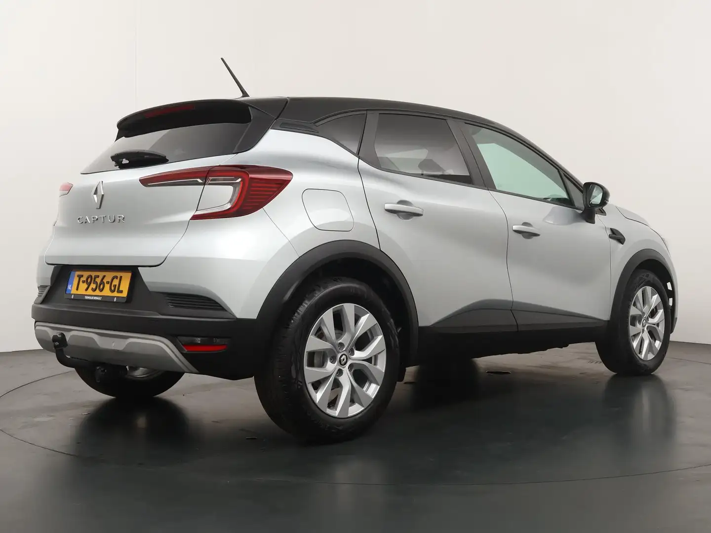 Renault Captur 1.3 mild hybrid 140 techno Automaat Grijs - 2