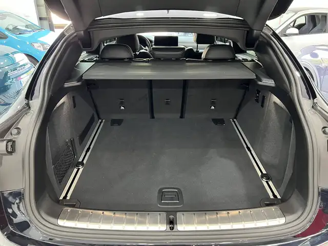 BMW X4 view 18