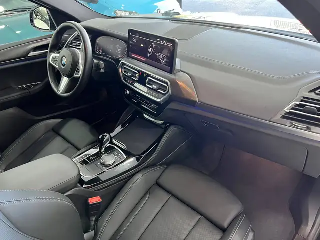BMW X4 view 15