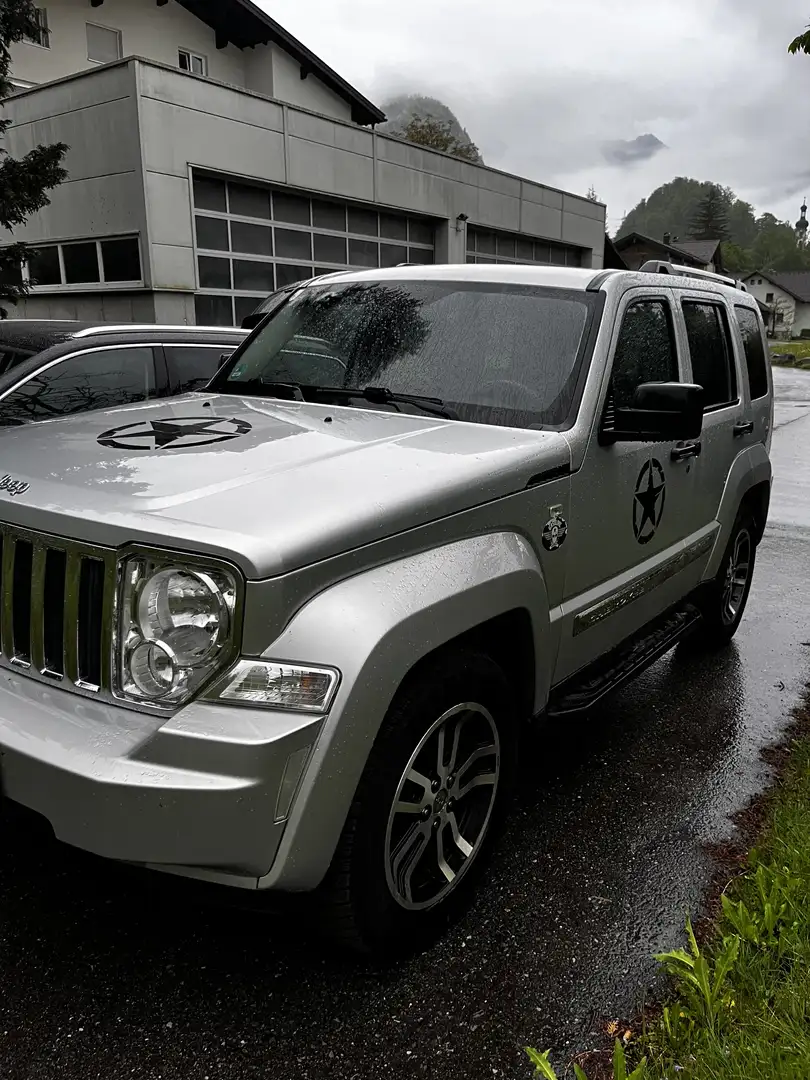 Jeep Cherokee 2,8 S Limited CRD Aut. Plateado - 2
