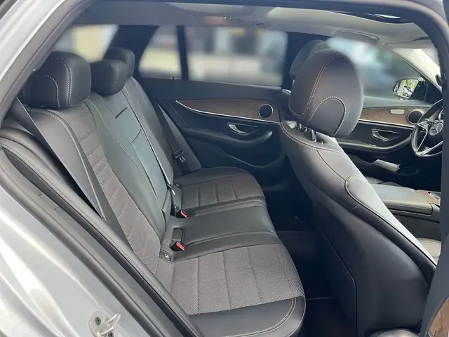 Mercedes-Benz E-Class view 11