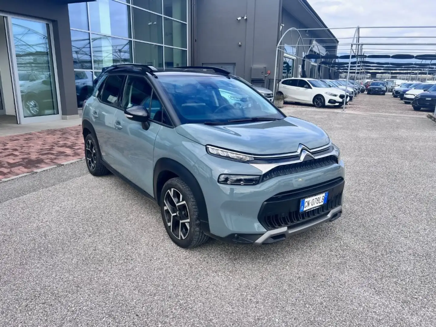 Citroen C3 Aircross PureTech 110 S&S Shine Pack / Kaki Grey Grigio - 2