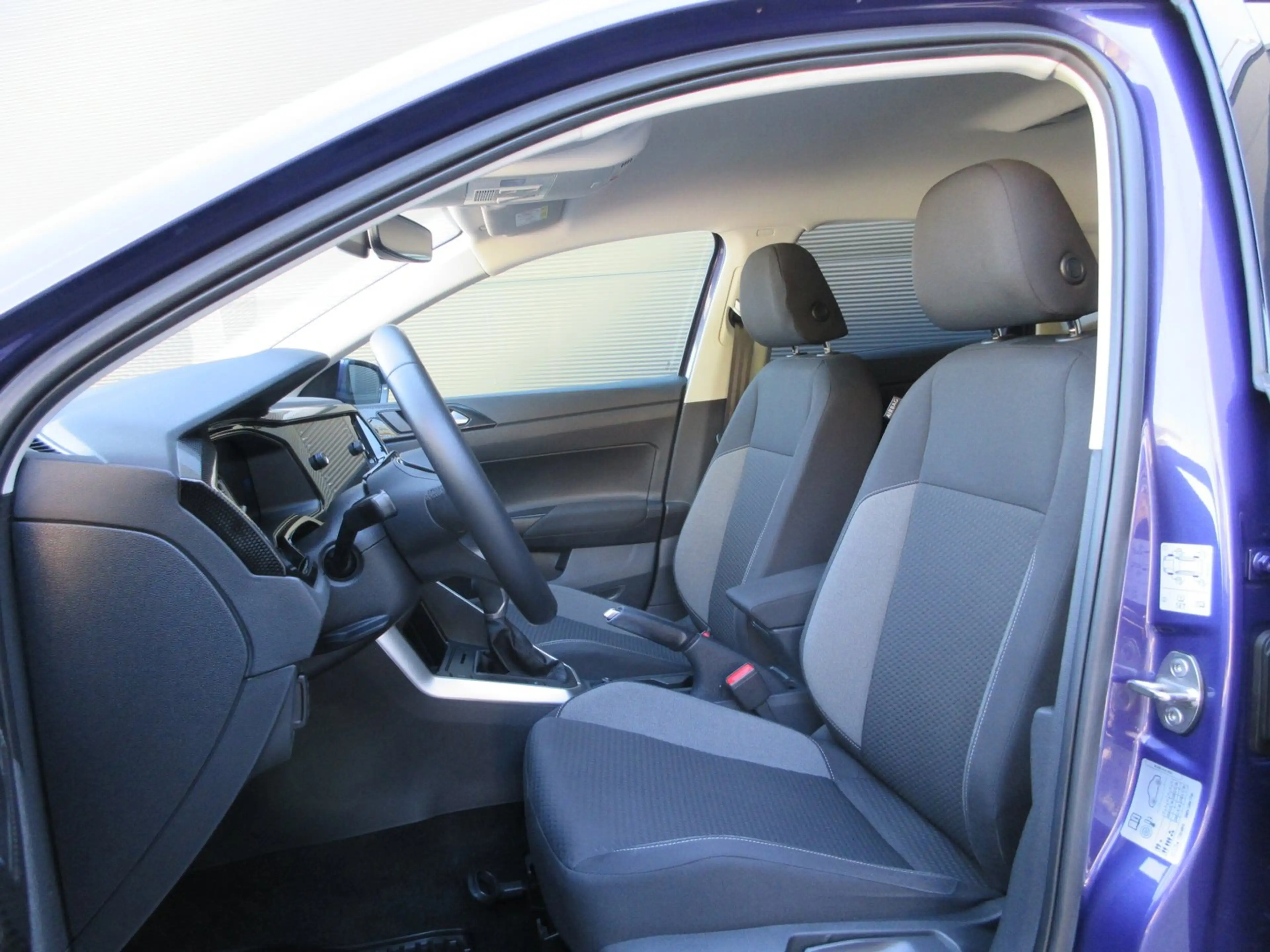 Volkswagen Polo Life TSI — photo 11
