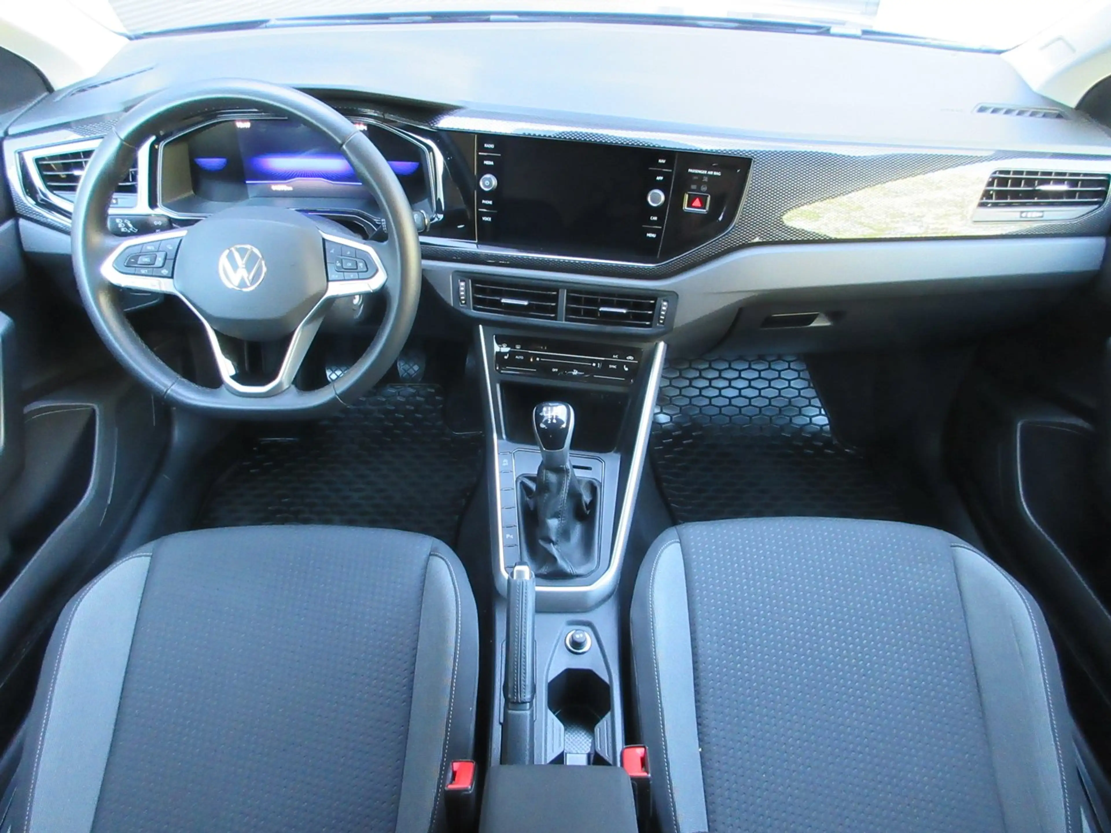 Volkswagen Polo Life TSI — photo 13