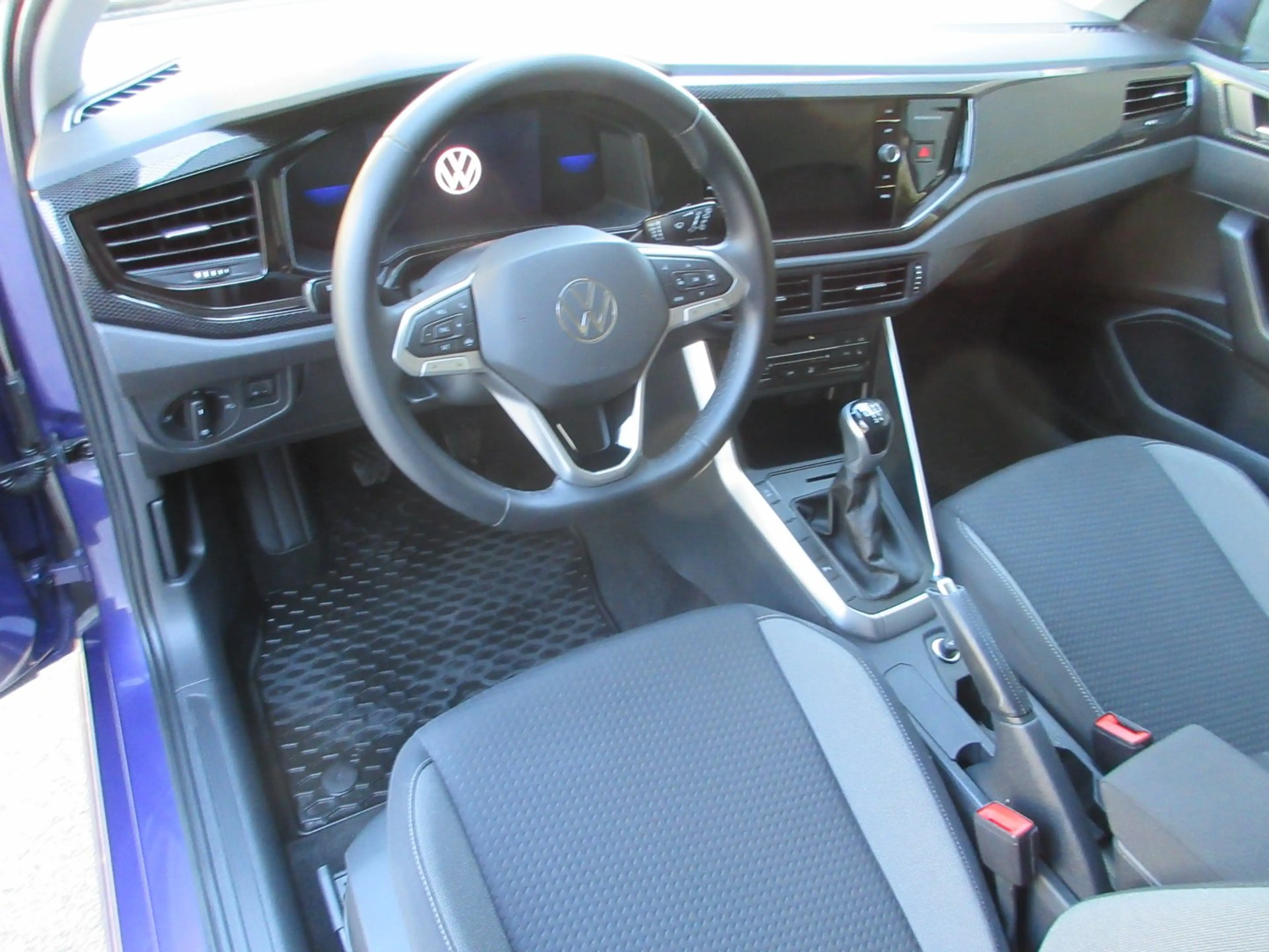 Volkswagen Polo Life TSI — photo 12