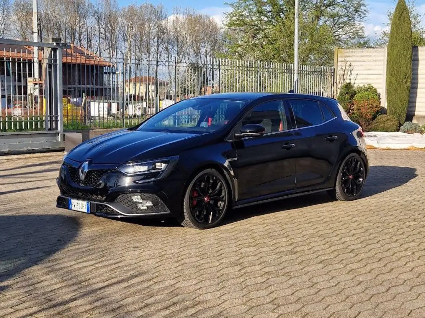 Renault Megane R.S. TROPHY crna - 1