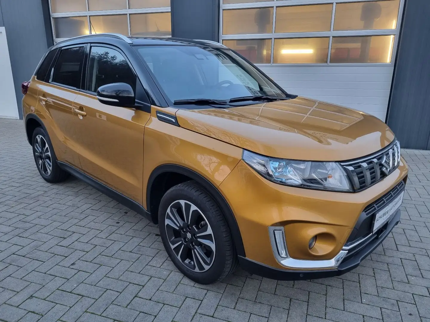 Suzuki Vitara 1.4 Comfort+ 4x4 Gelb - 1