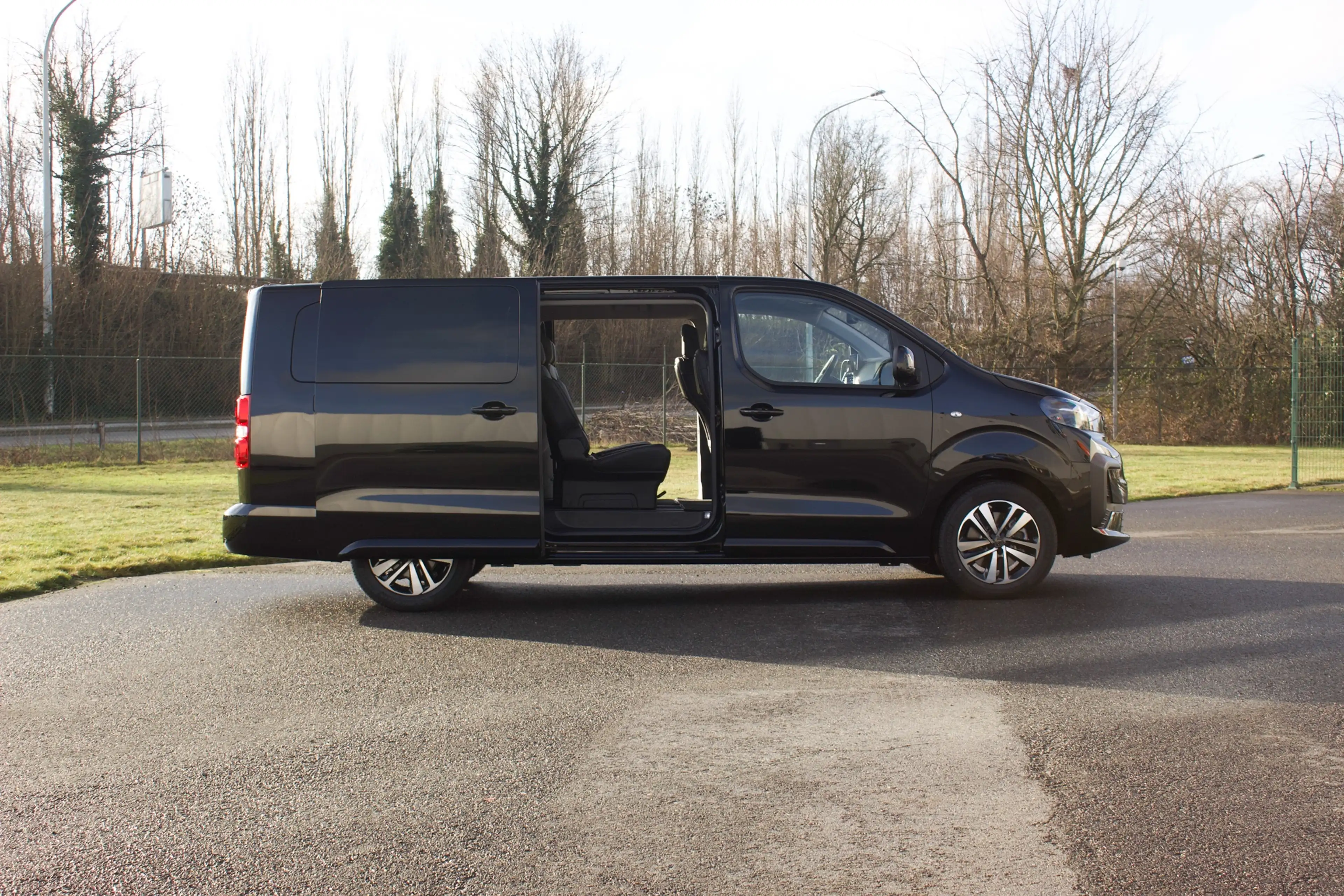 Peugeot Traveller VIP/Long/Massage/Pano/Leder/8p/Full Option/360° — photo 5