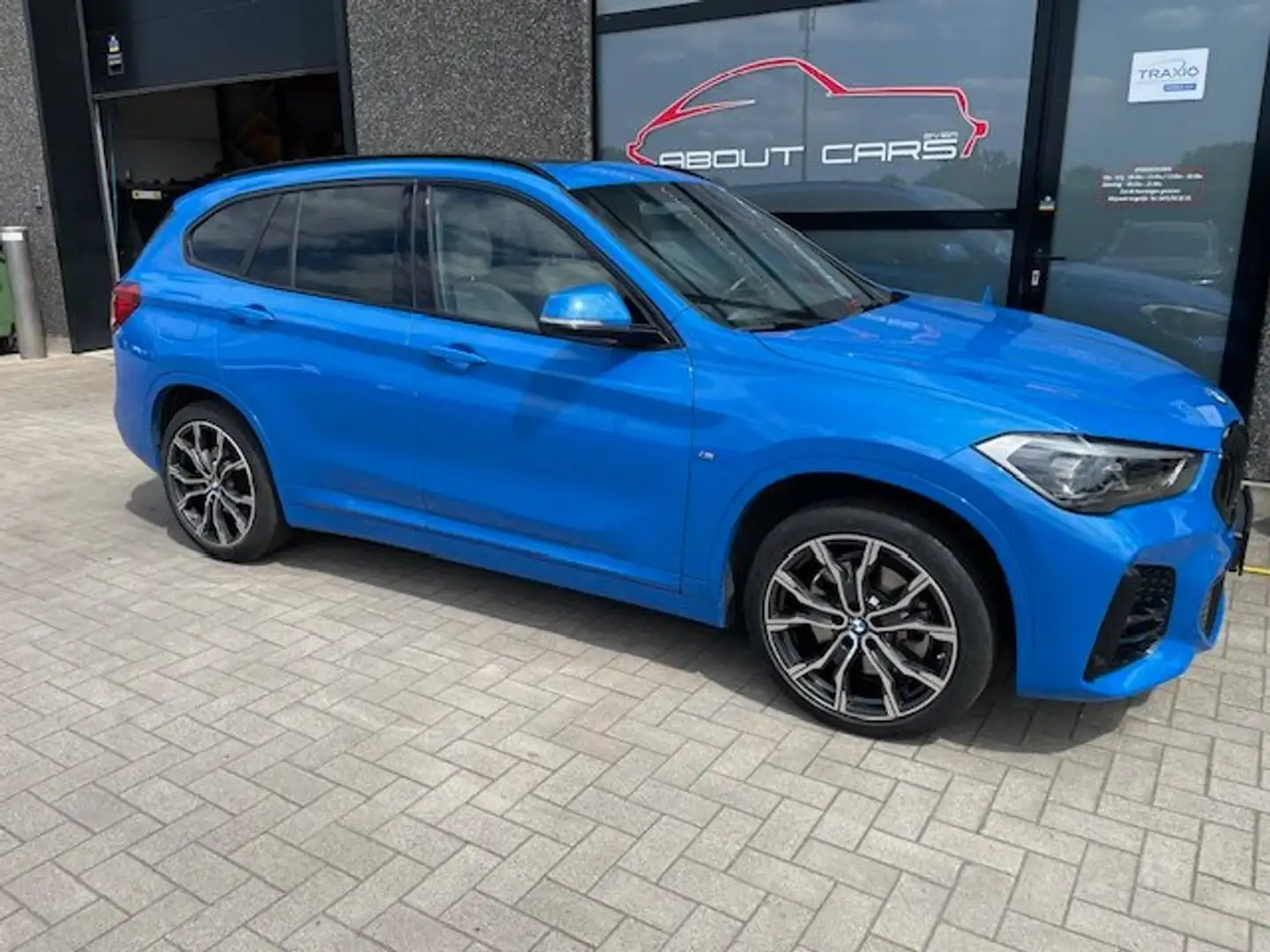 BMW X1 PHEV 1.5iA xDrive25e ** HYBRIDE ** M SPORT ** Bleu - 2