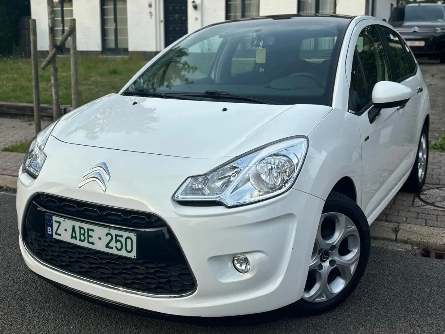Citroen C3 C3 1.2 VTi Exclusive Blanc - 1
