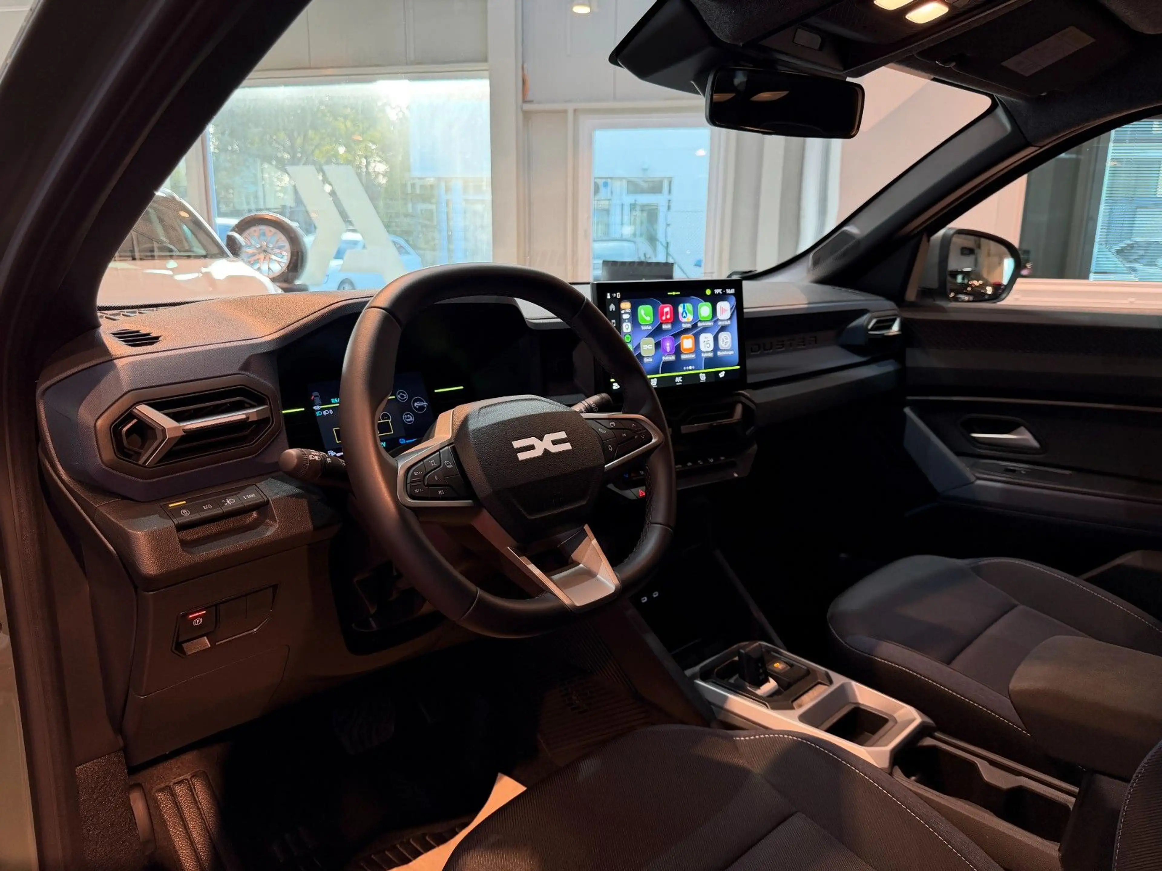 Dacia Duster Hybrid 140 Journey *LED* — photo 10