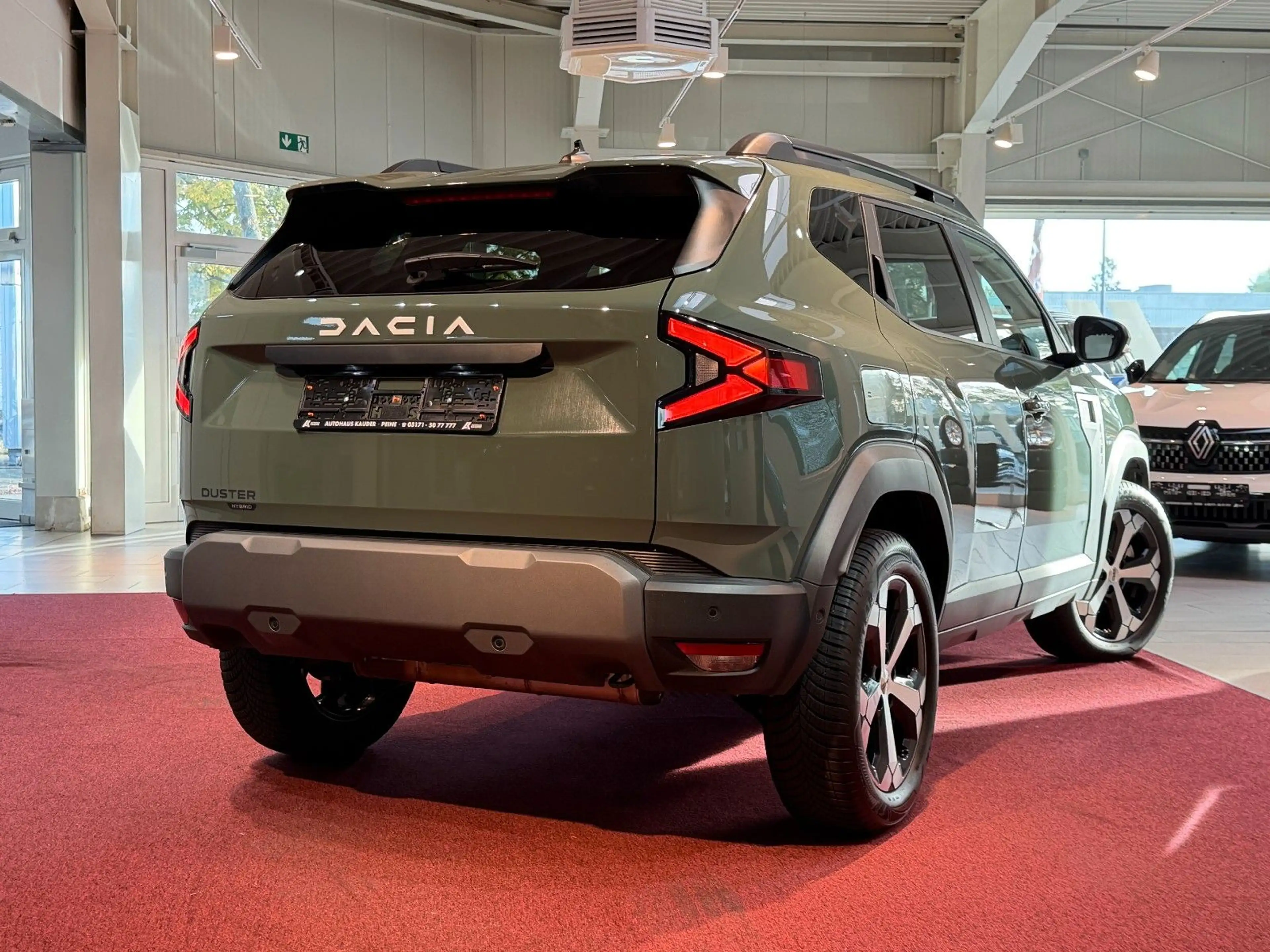 Dacia Duster Hybrid 140 Journey *LED* — photo 4