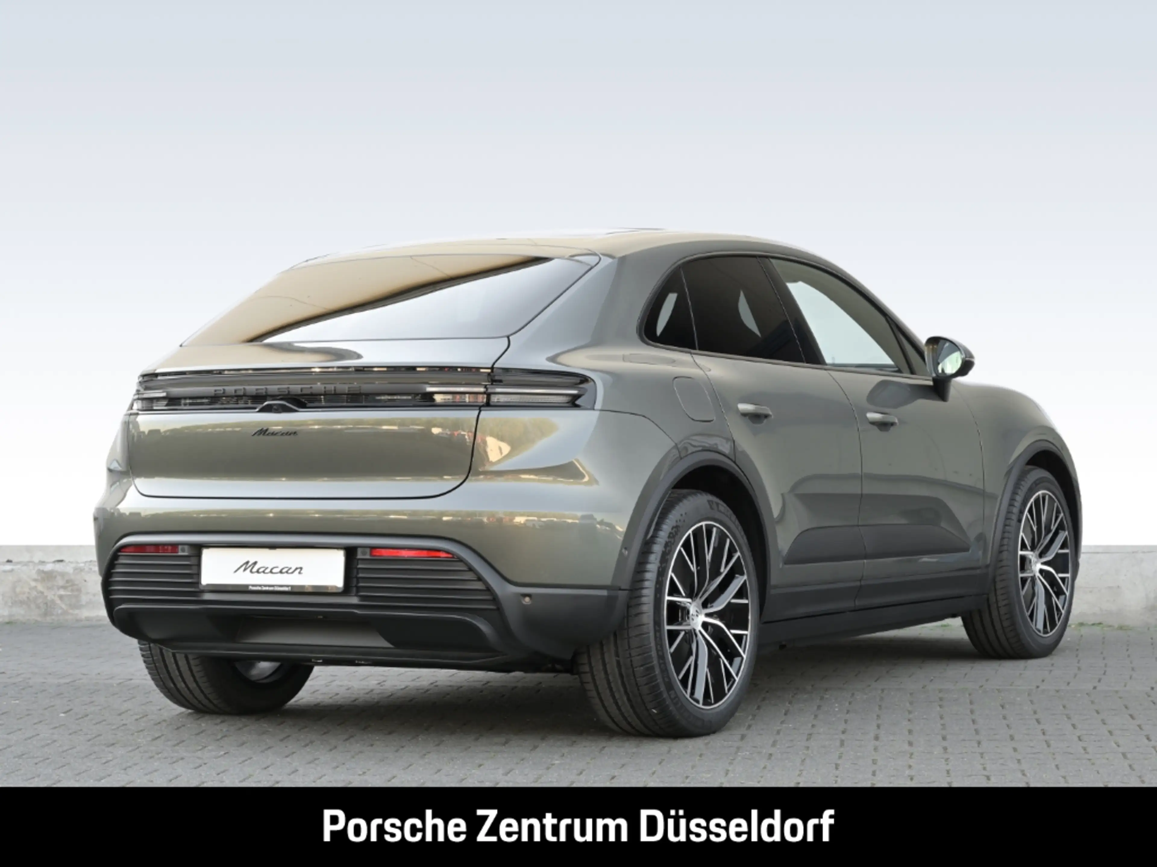 Porsche Macan BOSE Luftfederung Panorama InnoDrive LED — photo 4