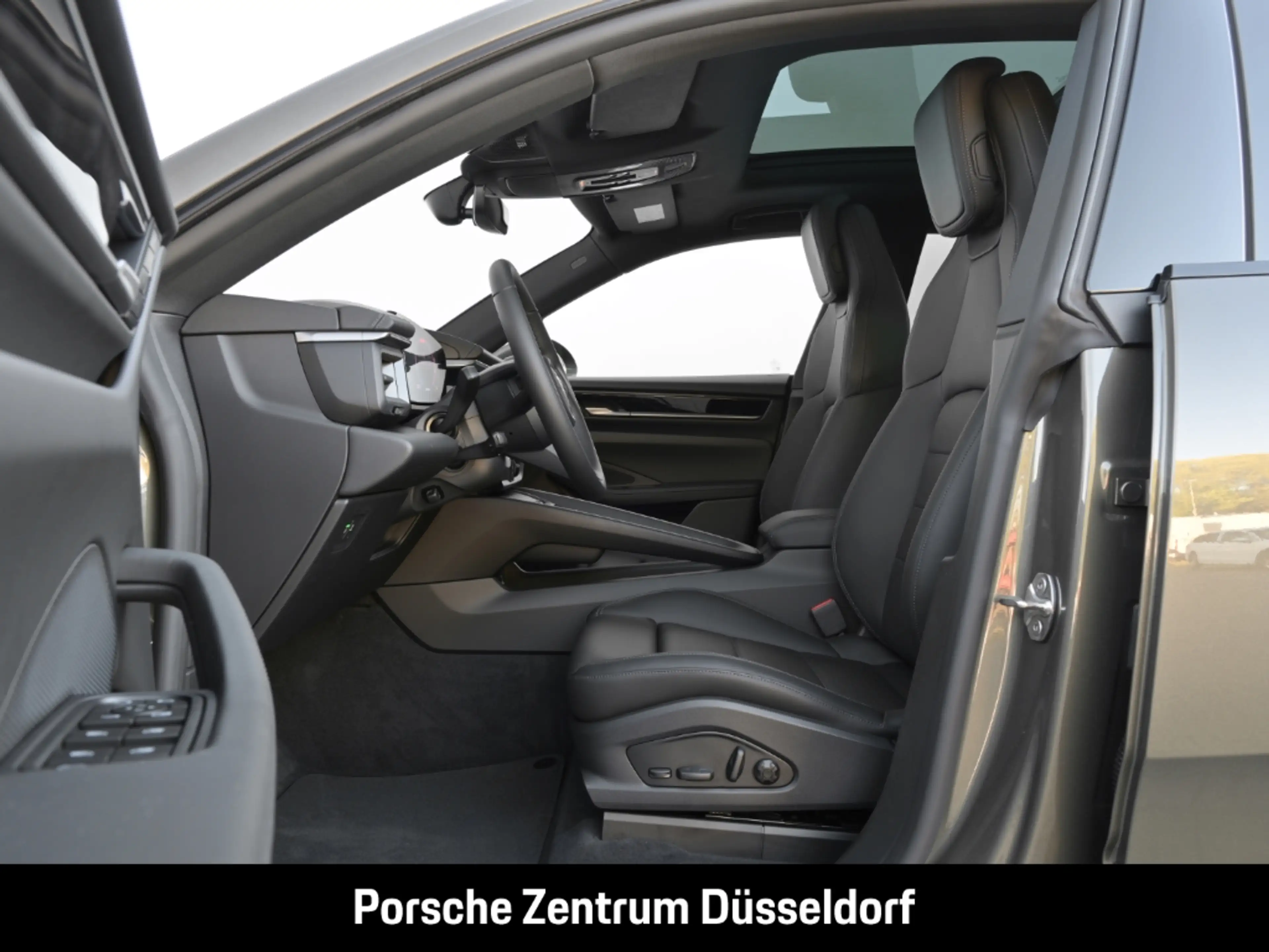 Porsche Macan BOSE Luftfederung Panorama InnoDrive LED — photo 12