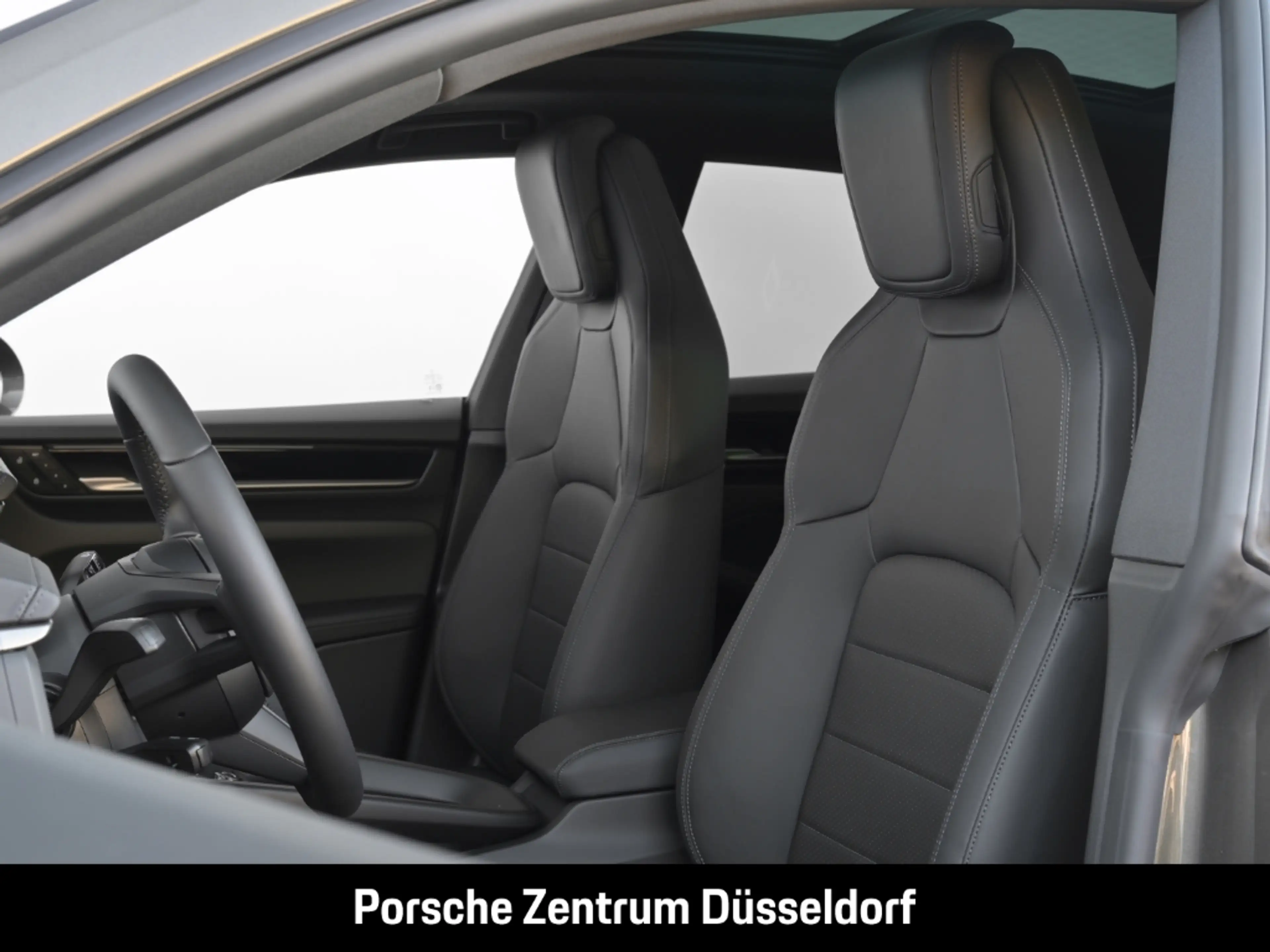 Porsche Macan BOSE Luftfederung Panorama InnoDrive LED — photo 11