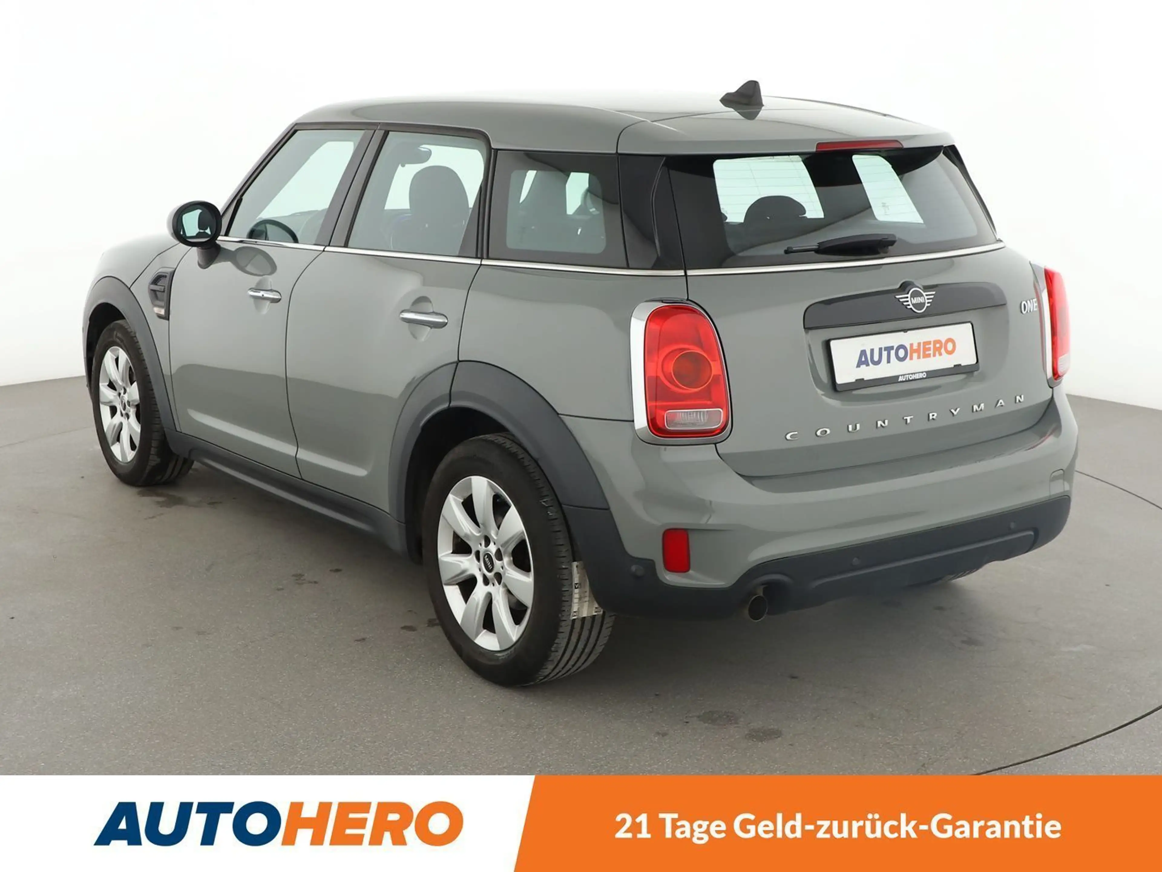 MINI One Countryman One*NAVI*PDC*LIM*ALU*KLIMA*SHZ* — photo 4